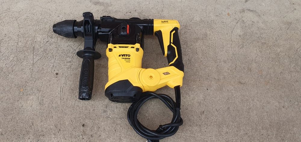 Roto percutor 1500 W.