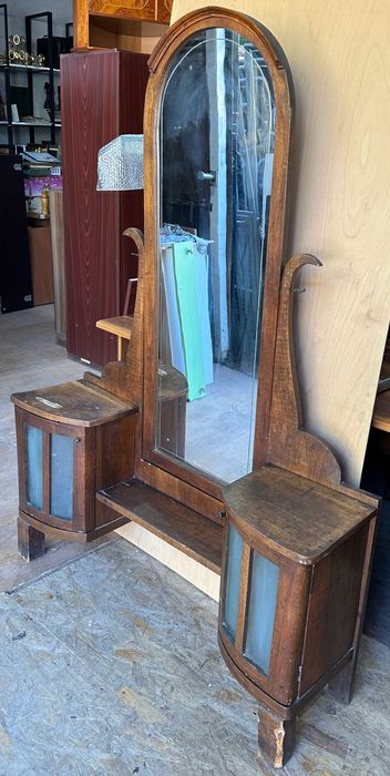Toaleta de machiaj Vintage stil ArtDeco; Comoda cu oglinda