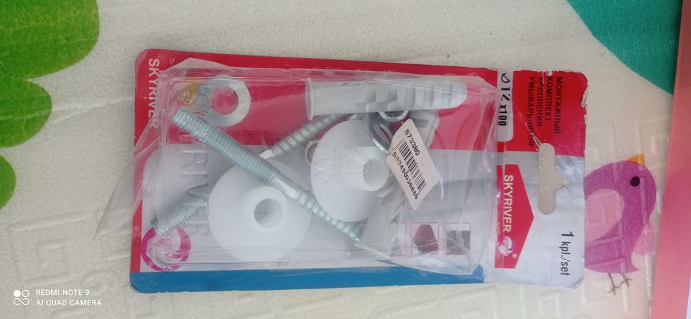 Крепление для умывальников и раковин