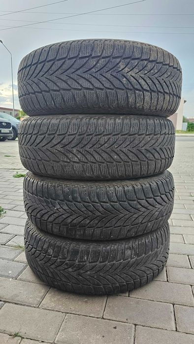 Goodyear 185/60/R15 зимние шины