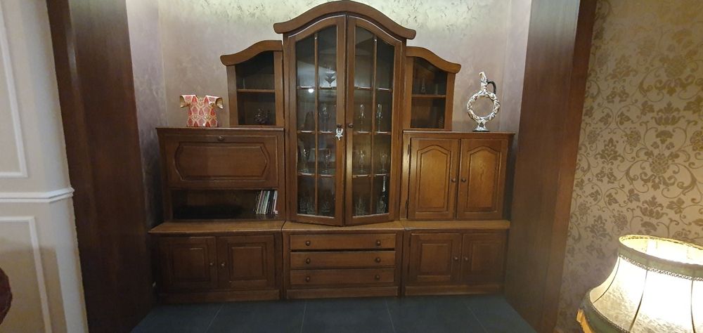 Mobila Living ( Sufragerie) -  Lemn de NUC