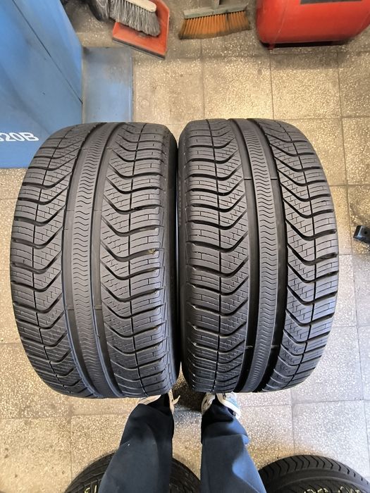 225 45 18 Всесезонни Pirelli 2бр.