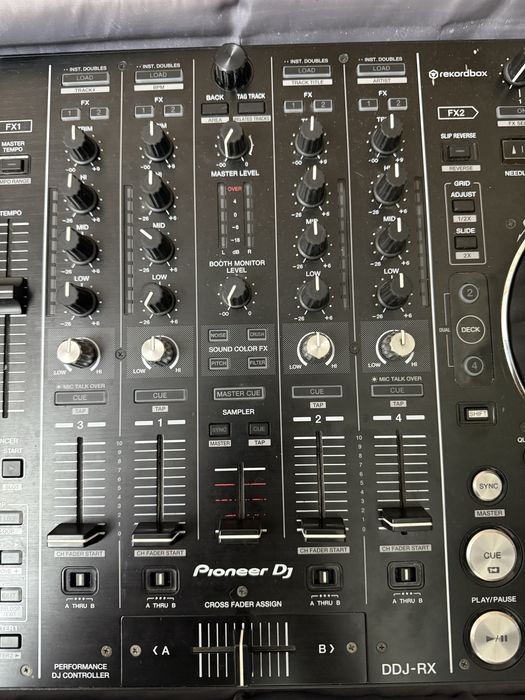 Продаю Pioneer DDJ-RX