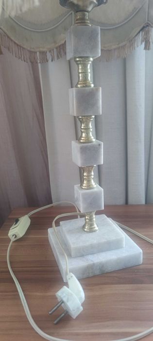 Стара интериорна лампа