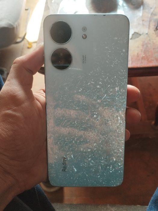 Телефон Redmi 13c