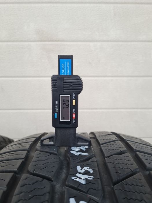 Зимни гуми 2 броя CONTINENTAL WinterContact TS830P 235 45 R19 дот 0415