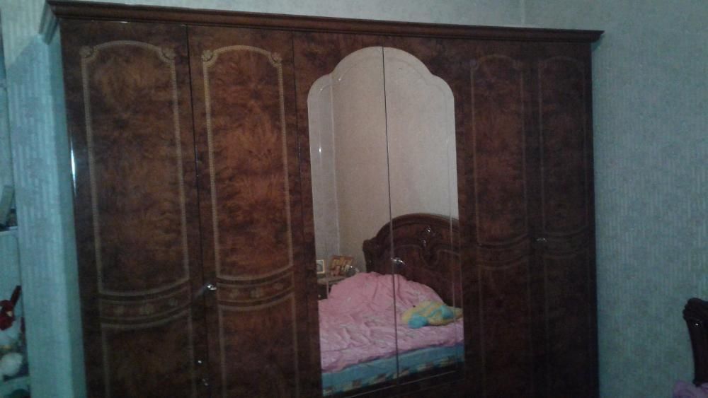 Итальянский спальный гарнитур в прекрасном состоянии