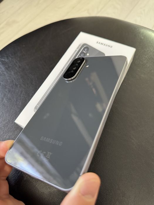 Samsung A56 cu garantie