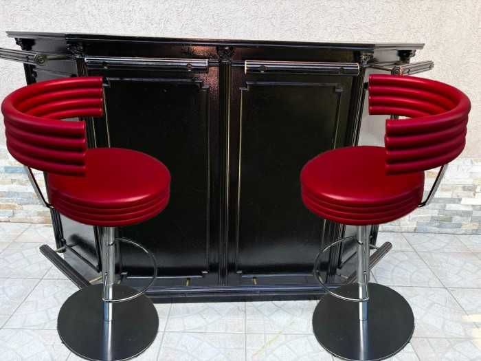 Elegant bar-lemn masiv lacuit-in stil clasic-ornamente alama-nuanta maro-chocolate-Olanda