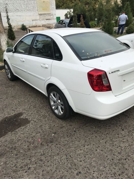 Продается ласетти 1.6 2013  автомат