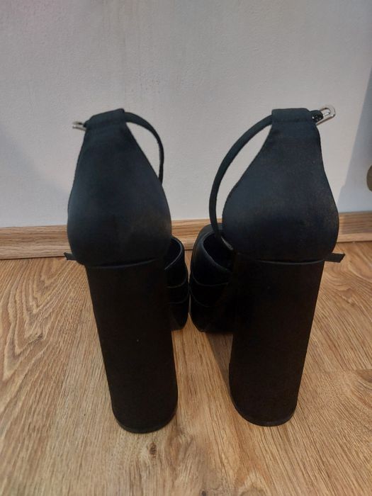 Обувки на висок ток catwalk