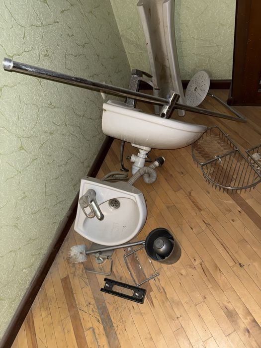 Продаются раковины и смесители