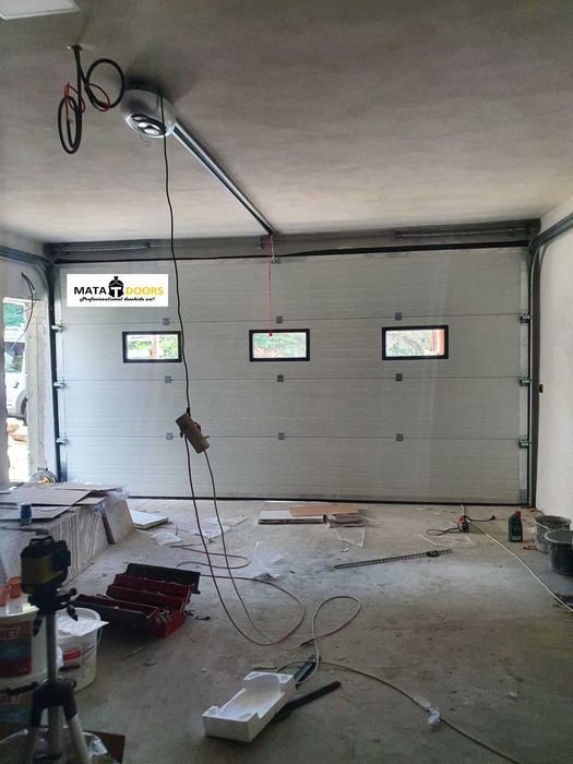 Usi sectionale,usi rezidentiale,usi garaj,usi hale,usi industriale