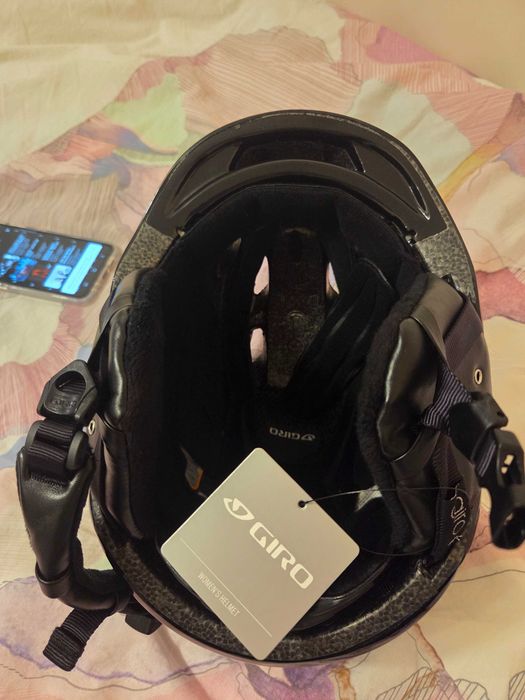 Нова каска Giro Decade 52-55 см