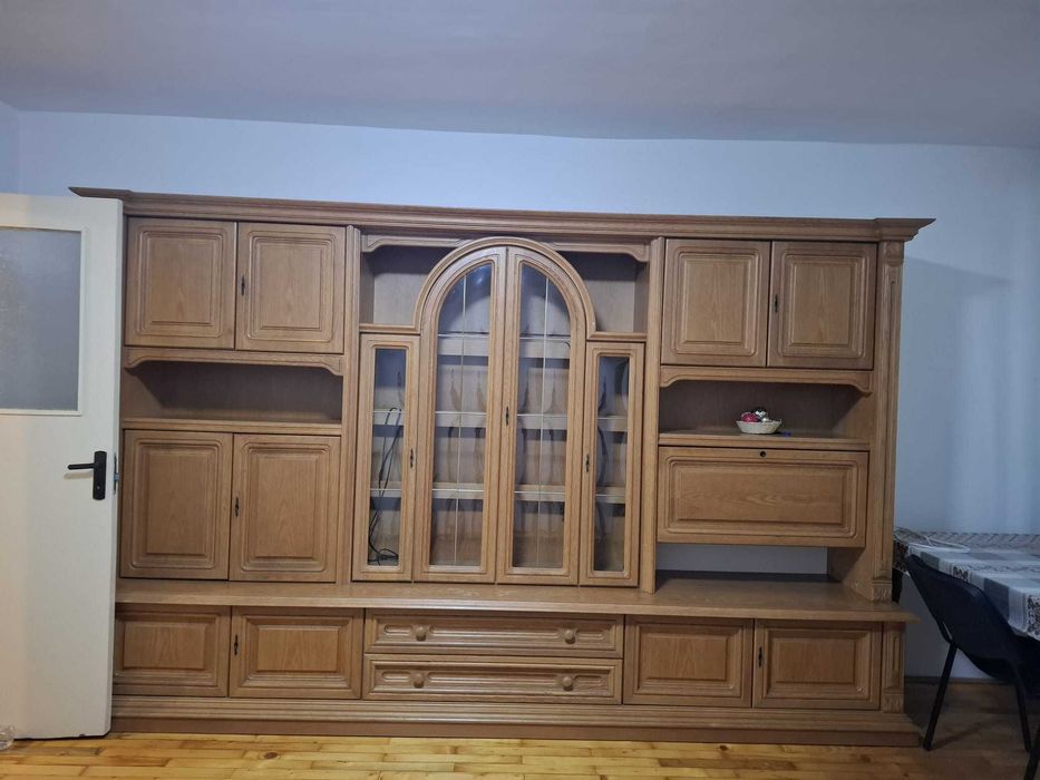 inchiriez garsoniera pe str Dambovitei