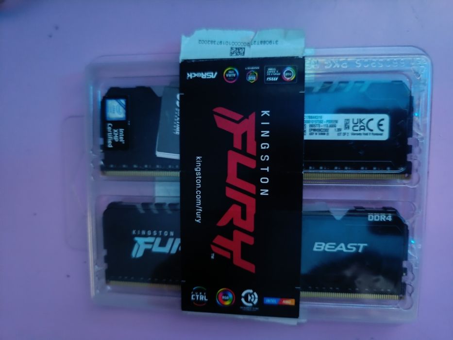 В продаже оперативная память