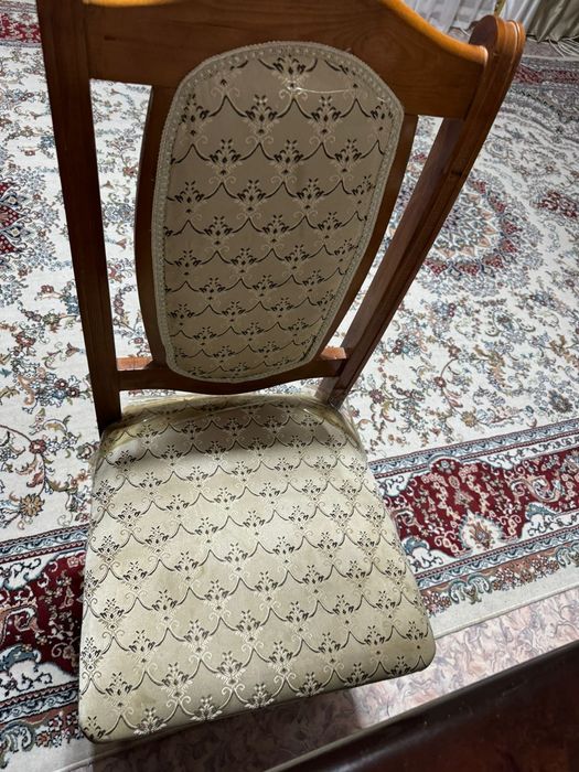 Продам стол со стульями