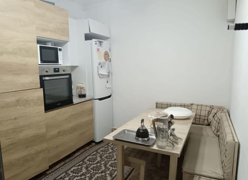 Частный дом в 11мкр в центре