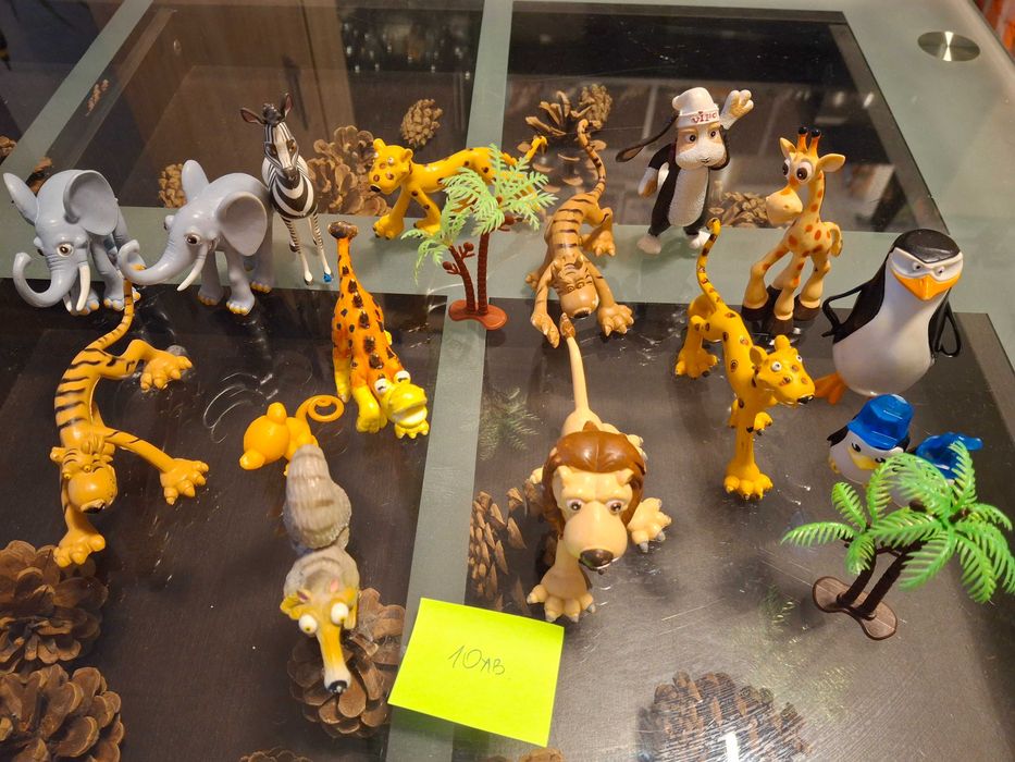 Детски играчки динозаври, животни и риби