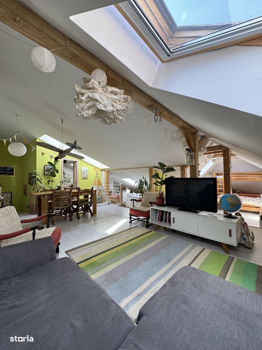 Casă de vânzare spațiu comercial sau casă de locuit in zona centrala