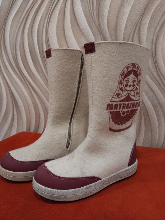 Продаются валенки 37 размер.