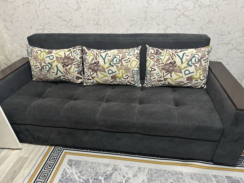 Продам диван в хорошем состоянии