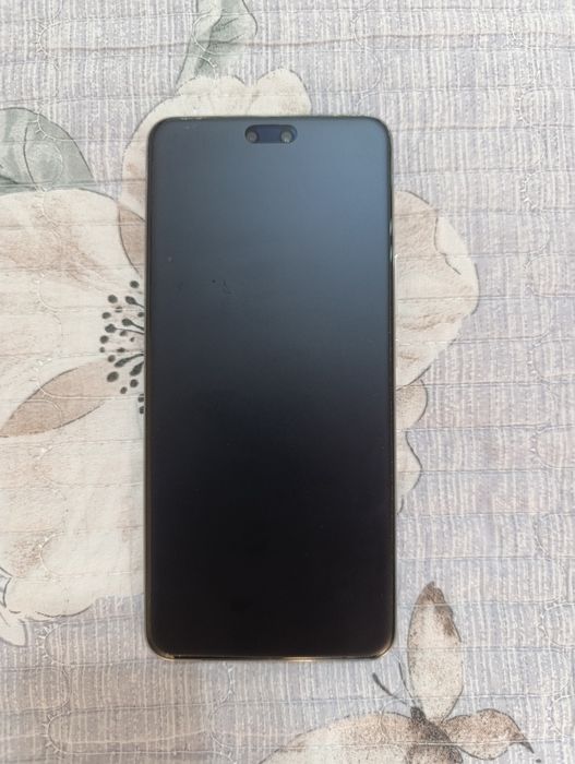 Продам телефон в новом состоянии !