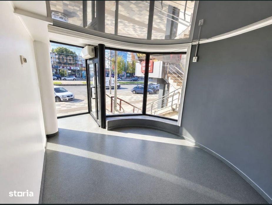 Spatiu comercial