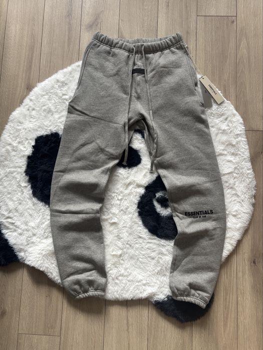 Долнище Essentials SS22 Dark Oatmeal