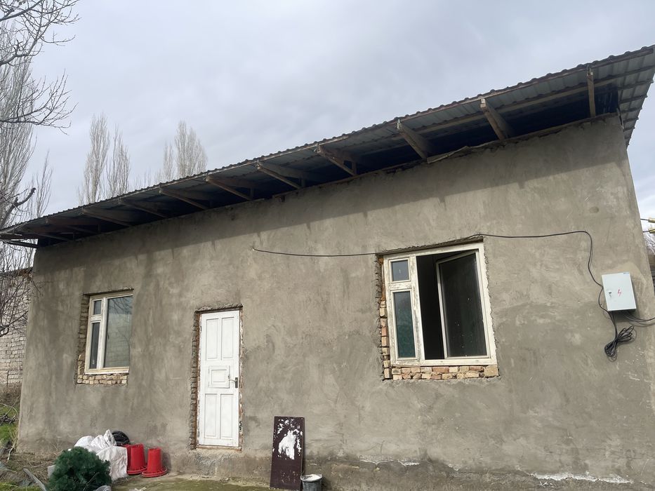 Hovli sotiladi chirchiqda