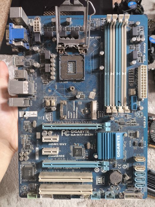 Продам материнскую плату