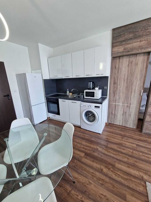 Двустаен обзаведен апартамент на 100м от плажа