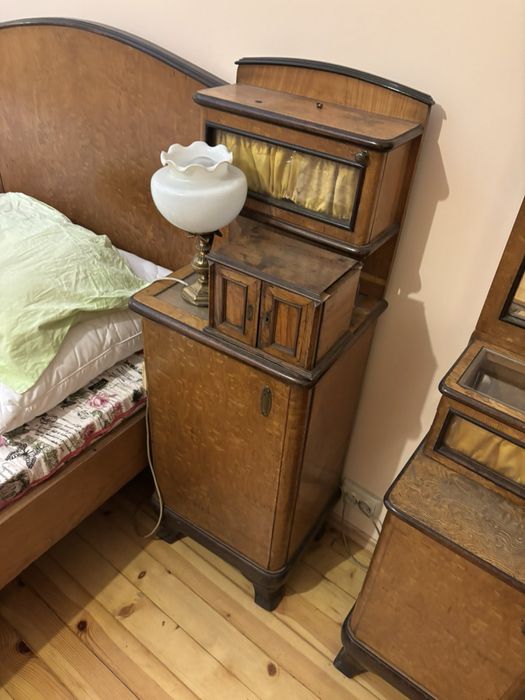 Продавам vintage мебели