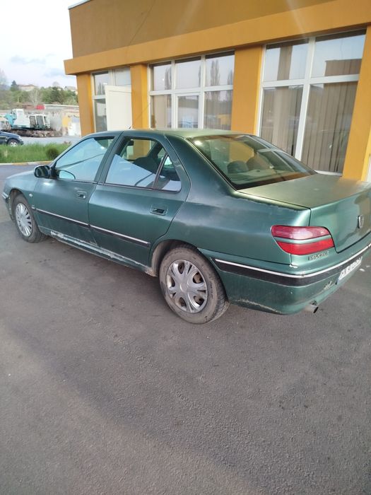 Продавам Пежо 406 2.0 HDI
