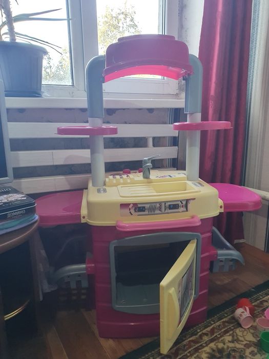 Продам детскую кухню