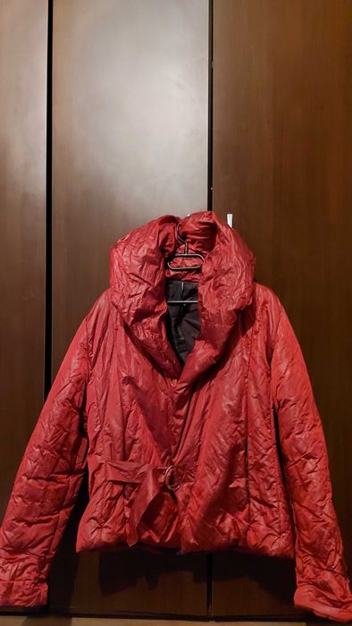 Зимно яке - почти като ново.