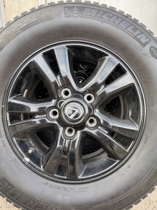 Оригинальные диски с зимней резиной Michelin.