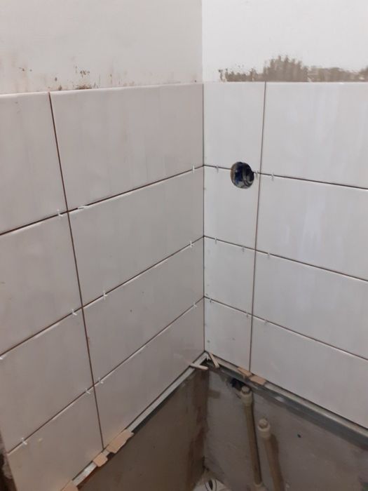 Кафельщик. Укладка кафеля. (Керамогранит)