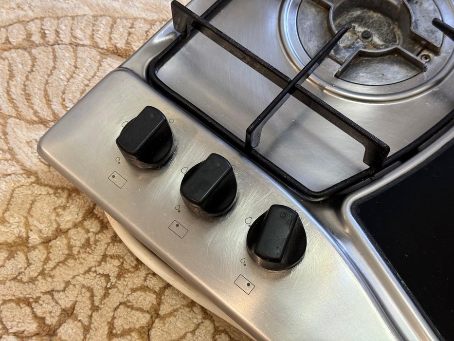 Варочная панель комбинированная марки Аристон