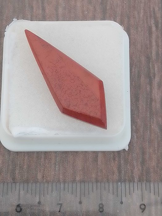 кристали, минерали, камъни