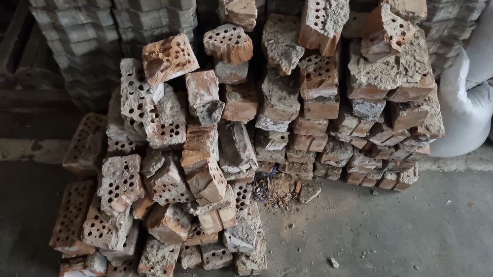 Transport Moloz Bucuresti - Renovări - Constructii -  Debarasare Moloz