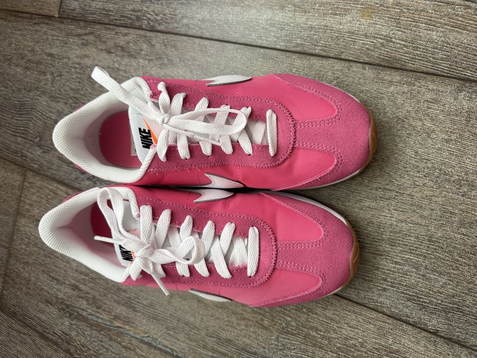 Дамски НОВИ маратонки Nike Pacific розови