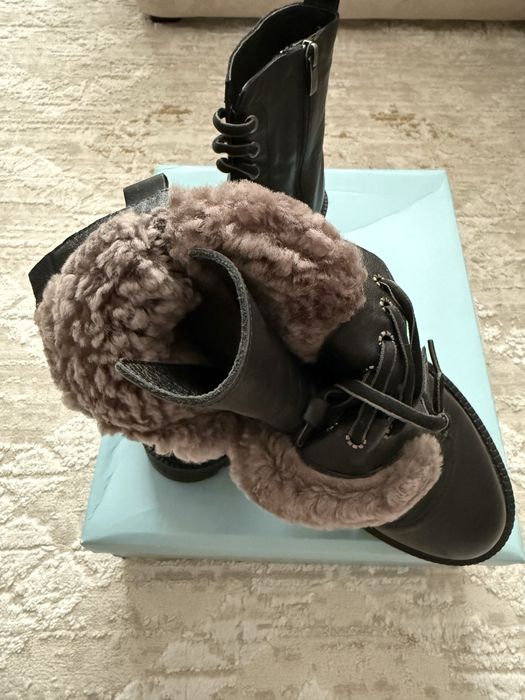 Ботинки женские кожанные