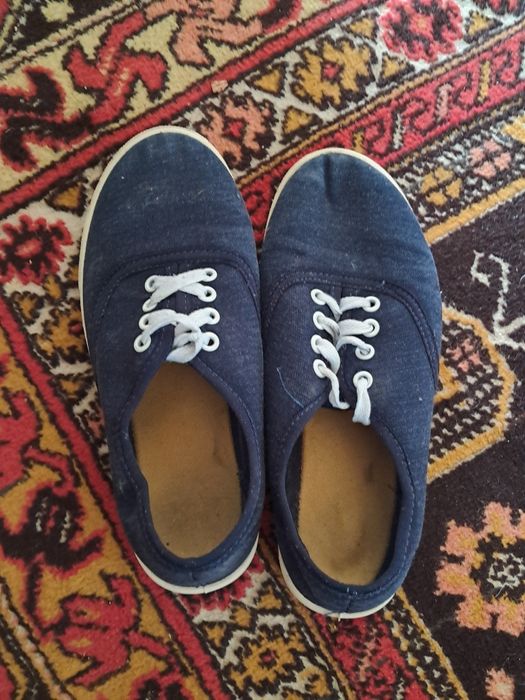 Отдам одежду на 10 12 лет