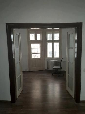 Дава се под наем Офис в София, Център - 100 кв.м за 1000 € - Снимка #3