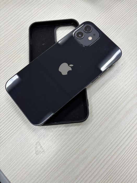 iPhone 12 продам срочно