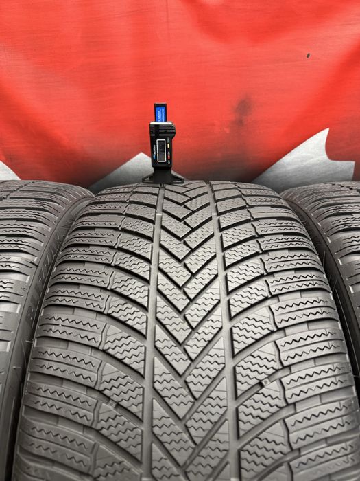 285 40 21, Зимни гуми, Bridgestone BlizzakLM005, 4 броя