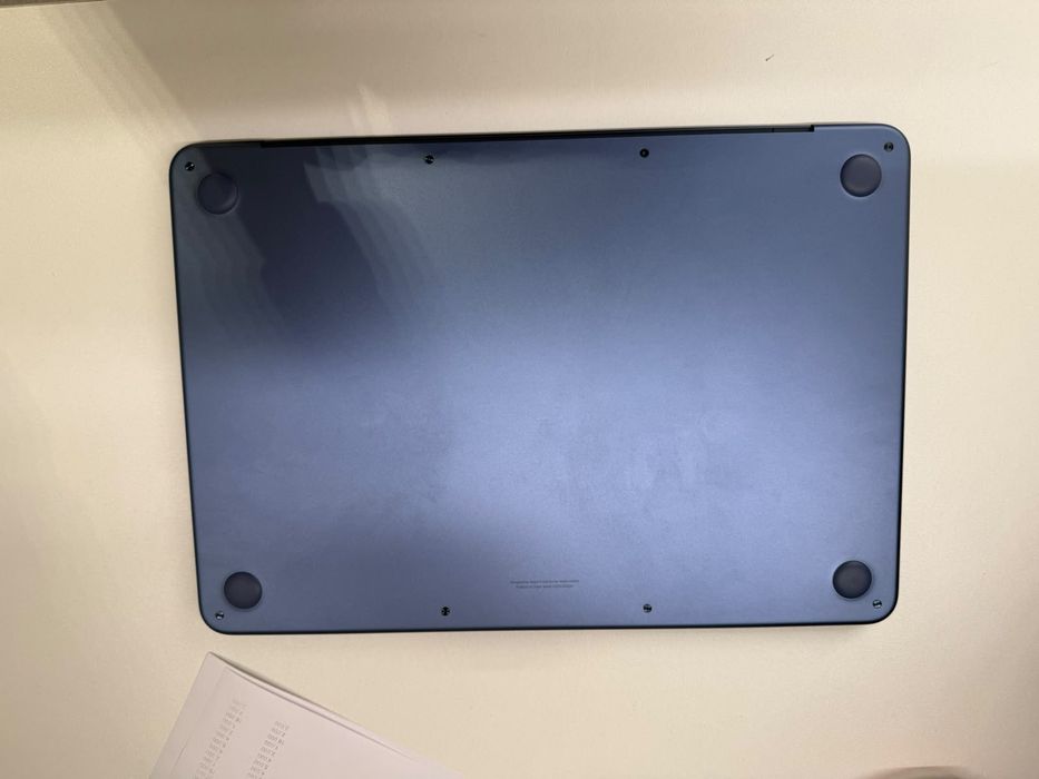 Продам makbook neo на 512гб