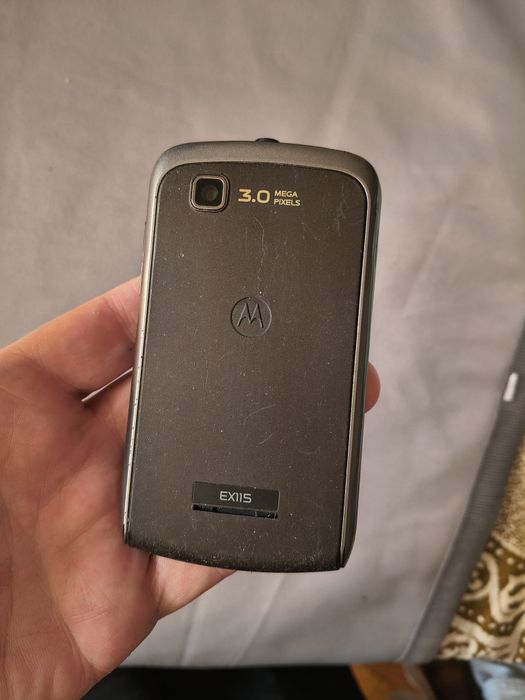 Motorola ex115 + cutie,dual SIM ( lb română)