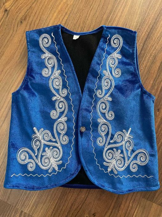 Кажекей на девочку новый 104-122 рост